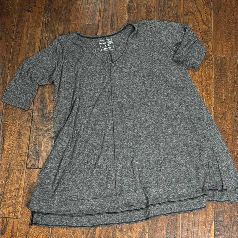 We The Free Charcoal V-Neck Tunic Top Sz Large